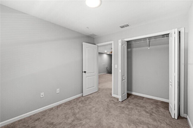 Building Photo - 260 Smugglers Way