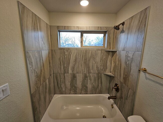 Building Photo - Brand New Town-home in the Heart of Denver...