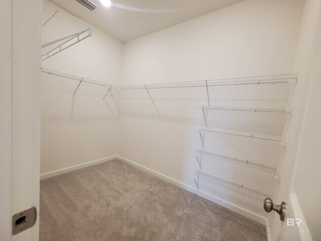 Building Photo - 3840 Casita Cir