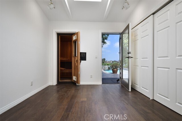 Building Photo - 3358 Red Rose Dr