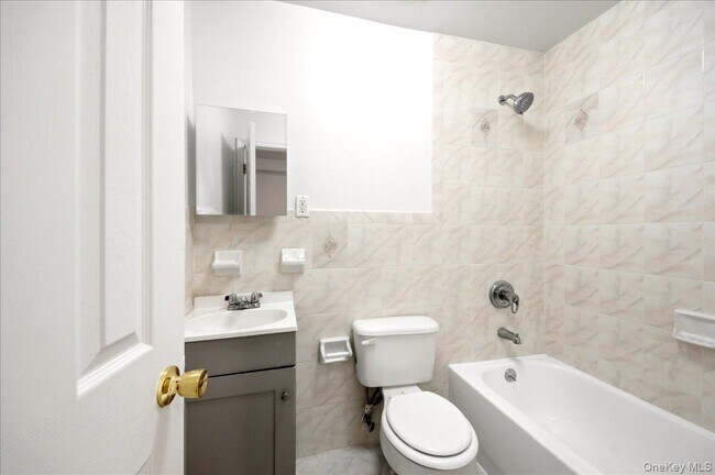 Building Photo - 82 Morningside Ave