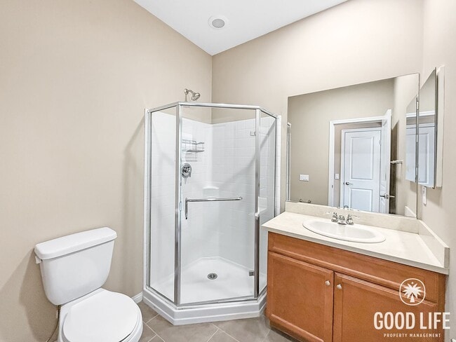 Building Photo - Stunning 4B/3BA house in San Elijo Hills!