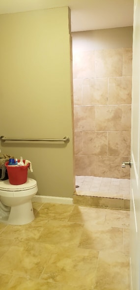 Building Photo - 2301 W James Lee Blvd