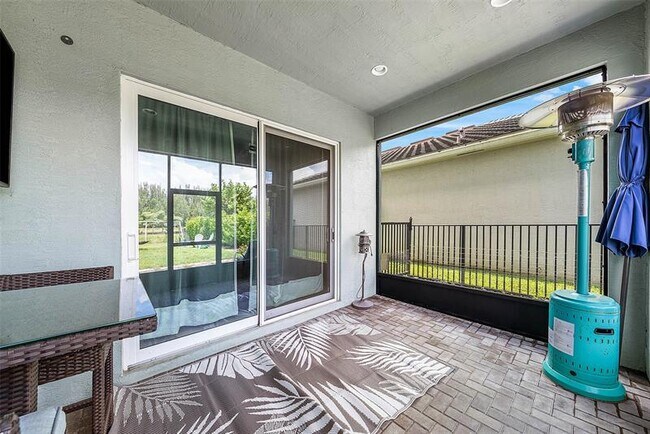 Building Photo - 15406 Goldfinch Cir