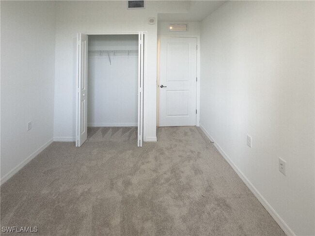 Building Photo - 5629 Double Eagle Cir