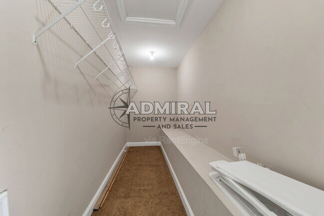 Building Photo - 21 Village Dr