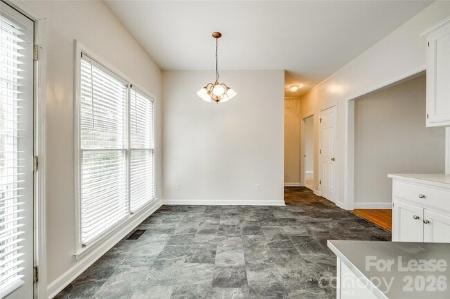 Building Photo - 1739 Old Clay Hill Rd