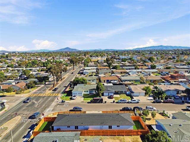 Building Photo - 702 Oaklawn Ave