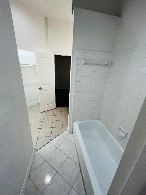 Building Photo - 8811 Cold Lake Dr