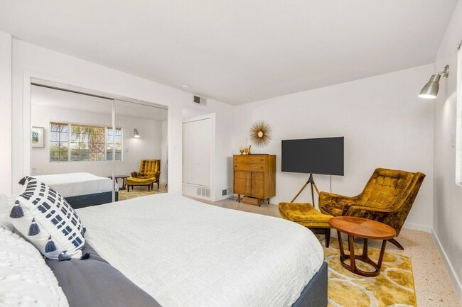 Building Photo - 74350 Covered Wagon Trail