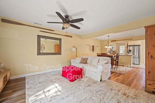 Building Photo - 246 Stefan Dr