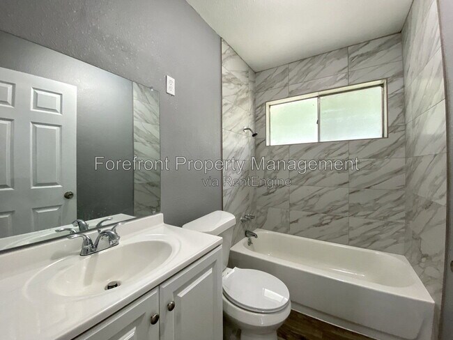 Building Photo - 4331 Avenida Prima St