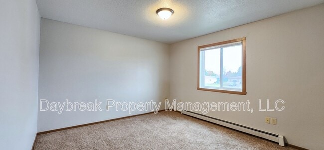 Building Photo - 1210 34th Ave S