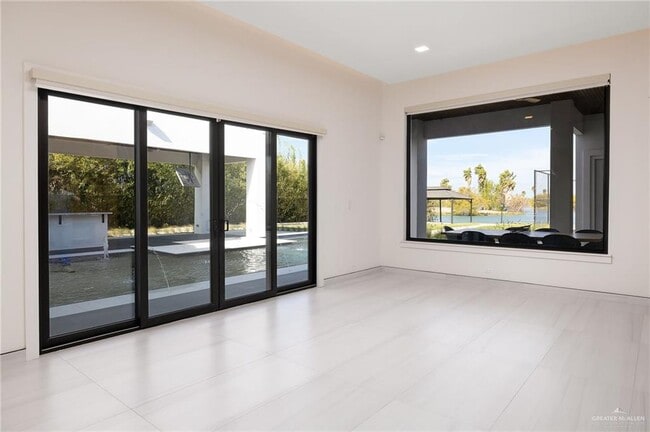 Building Photo - 43 Antigua Dr