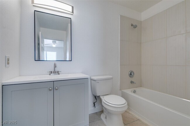 Building Photo - 6987 Mendon Ln