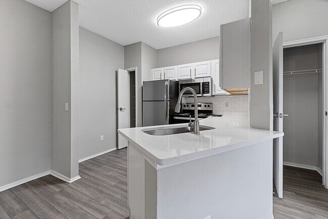 1x1 A1U - Elliot Baymeadows