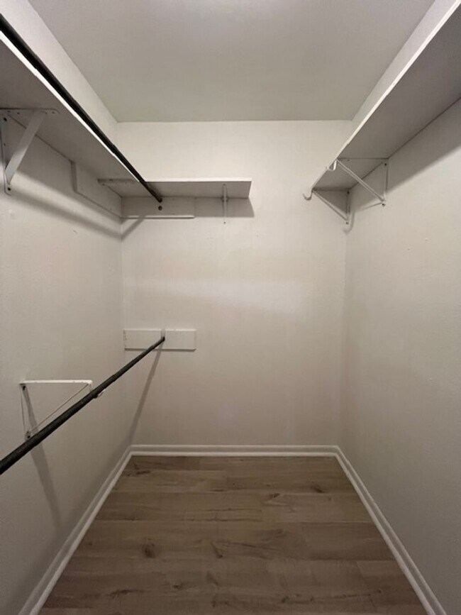 Building Photo - UPDATED HOME IN FLOUR BLUFF - OFFERING GRE...