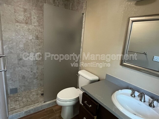 Building Photo - 1241 Inglewood Ct