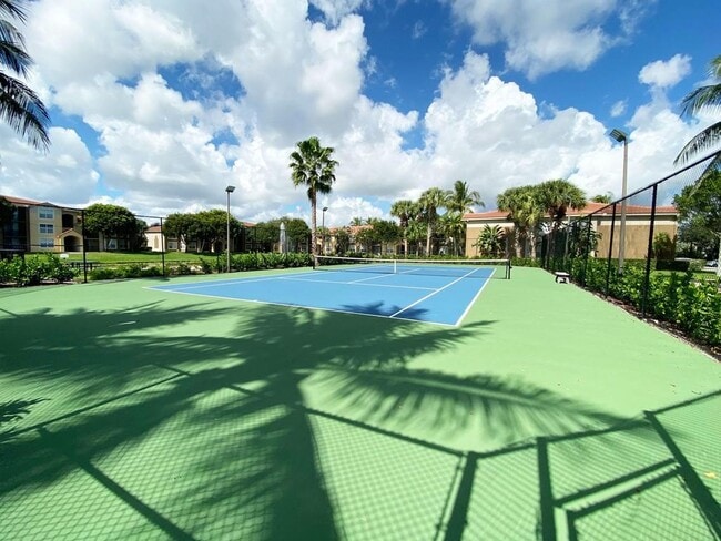 Building Photo - 15035 Michelangelo Blvd