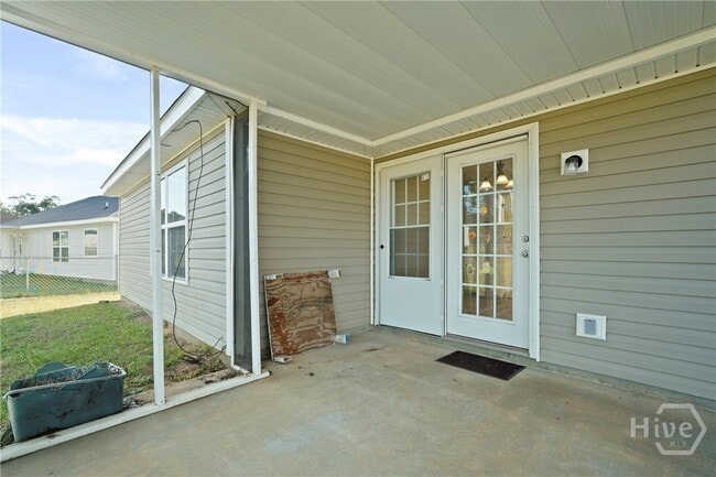 Building Photo - 315 S Bridgeport Dr