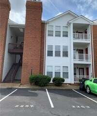 Building Photo - CONDO NEAR THE BAY