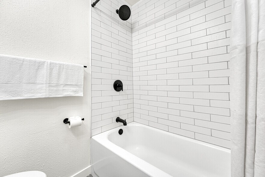 Building Photo - 57 Del Mar Cir