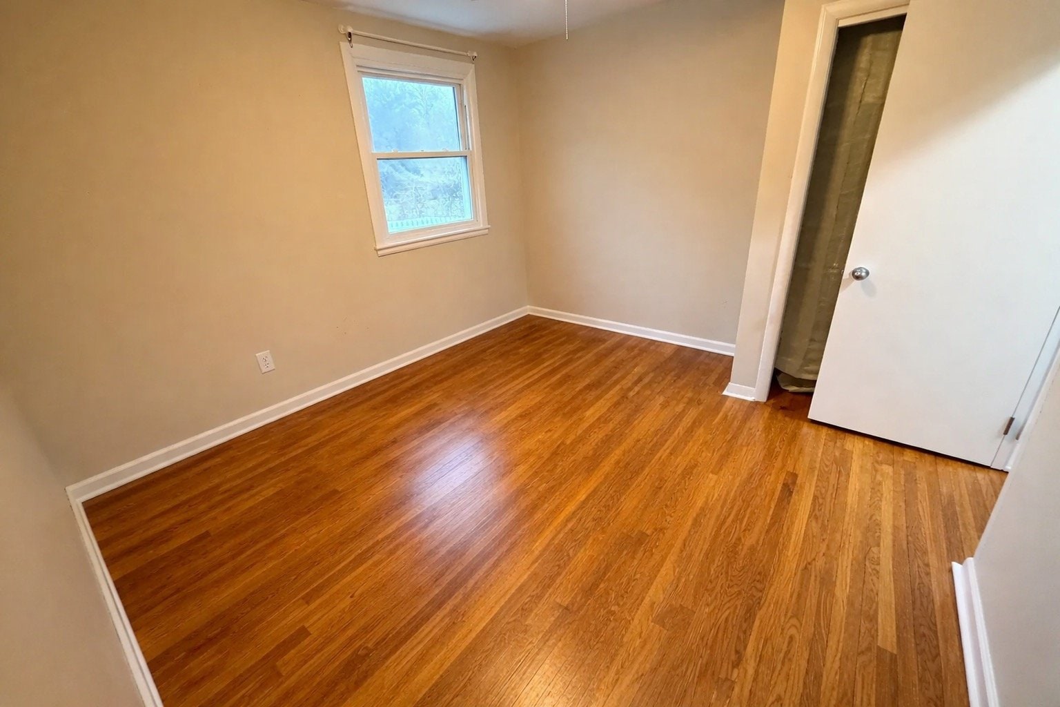 Building Photo - 401 Old Hopkinsville Hwy