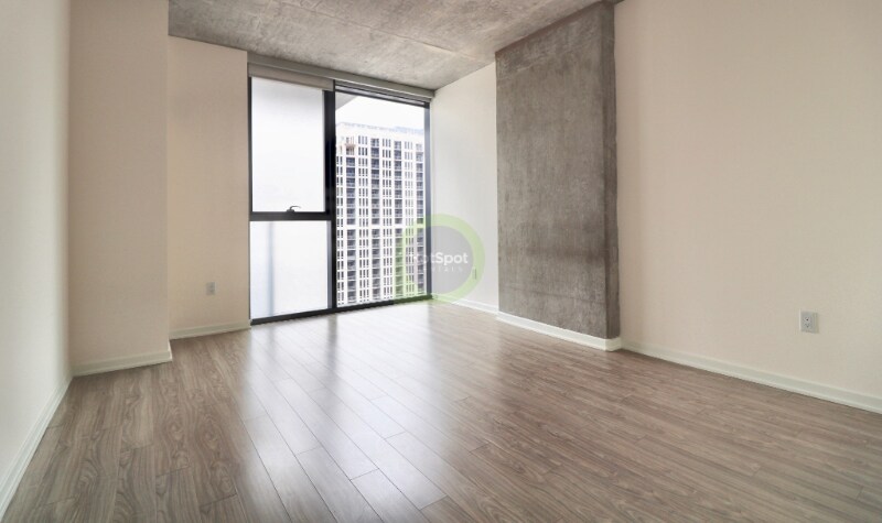 Building Photo - 1331 S Wabash Ave