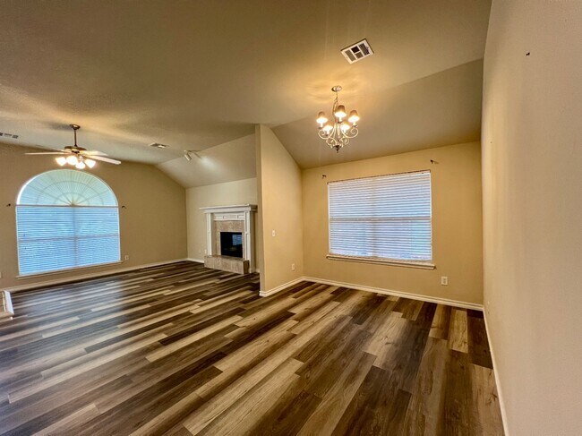 Building Photo - 2205 SW 93rd St