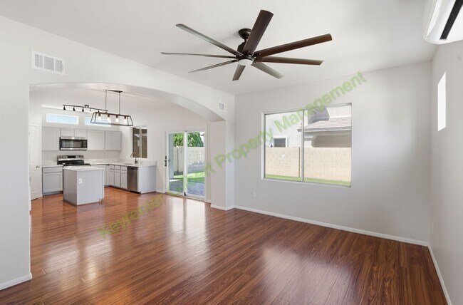 Building Photo - Beautiful Gilbert Home on a Corner Lot in Prime Location – Modern Comfort & Functional Living!