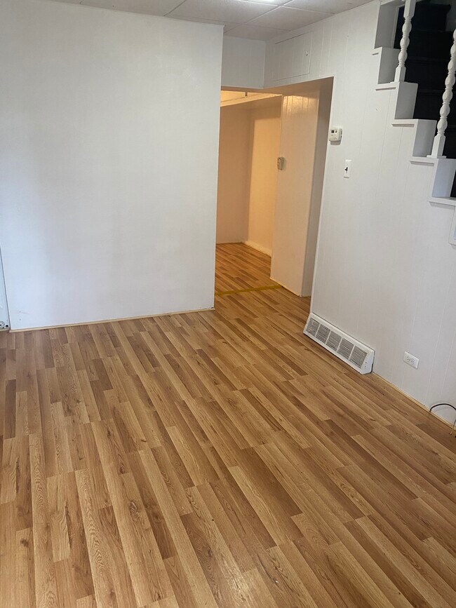 Living room - 111 Redlyn St