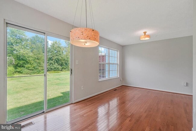 Building Photo - 2647 Longbow Ct