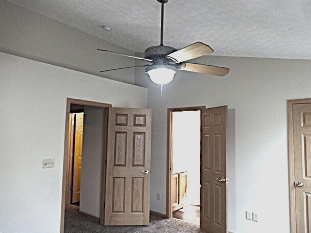 Building Photo - 7985 Meranda Dr