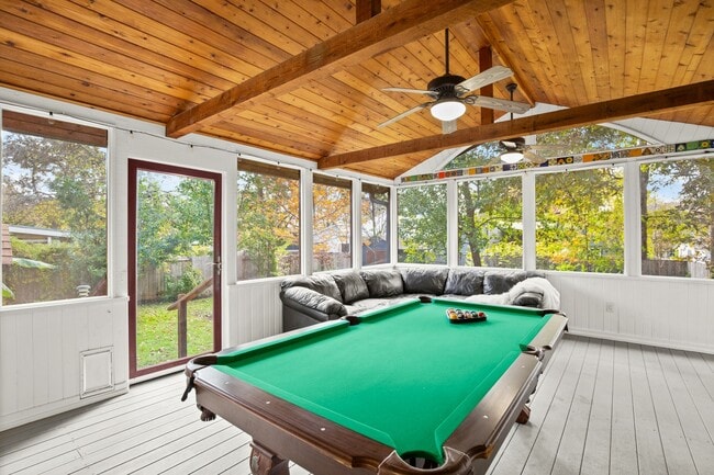 Building Photo - 1207 Romeria Dr