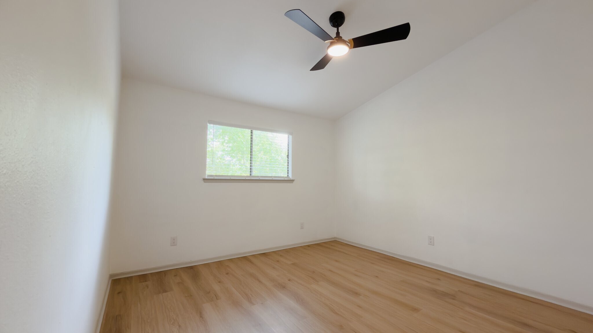 Building Photo - 7004 Oak Meadow Cir