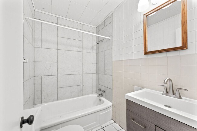 Building Photo - Stanford Duplex