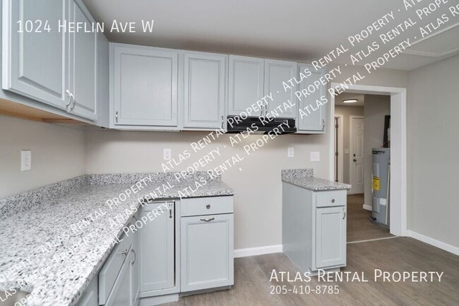 Building Photo - 1024 Heflin Ave W