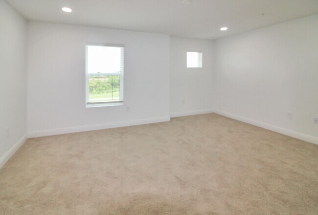 Building Photo - Palmera at Wellen Park Annual Townhouse for Rent