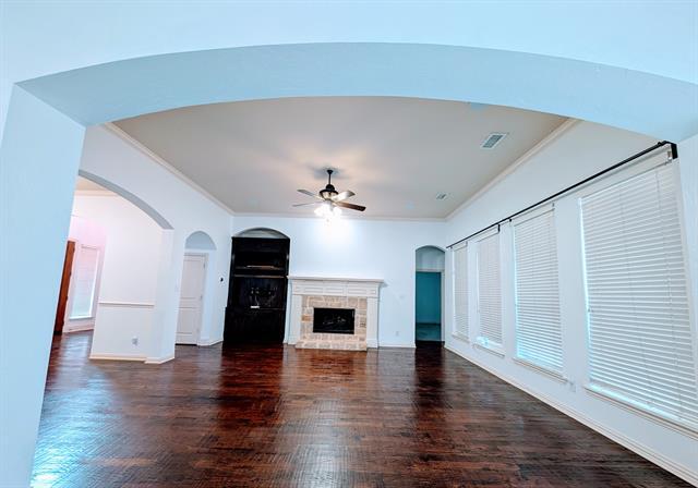Building Photo - 15702 Crown Cove Ln