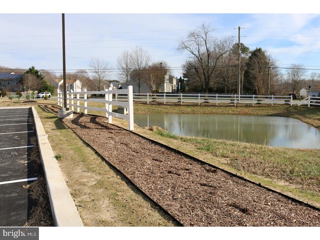 Building Photo - 1655 Kenton Rd