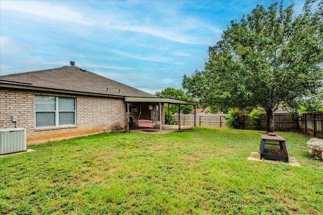 Building Photo - 1142 Stone Garden