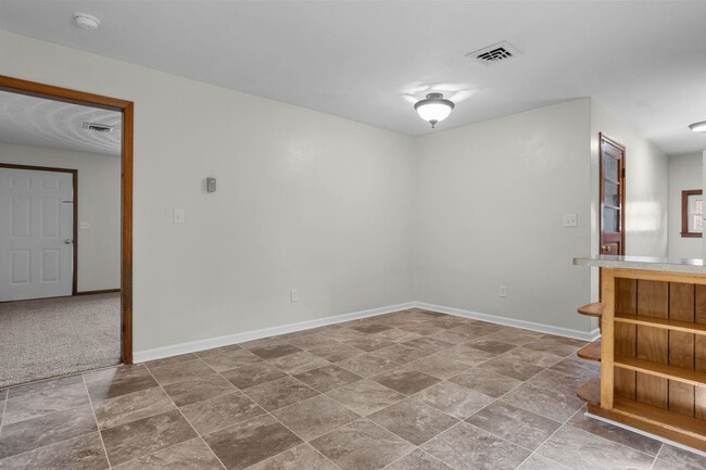 Building Photo - 6560 Benns Church Blvd