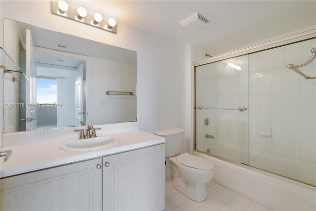 Building Photo - 3000 Coral Wy