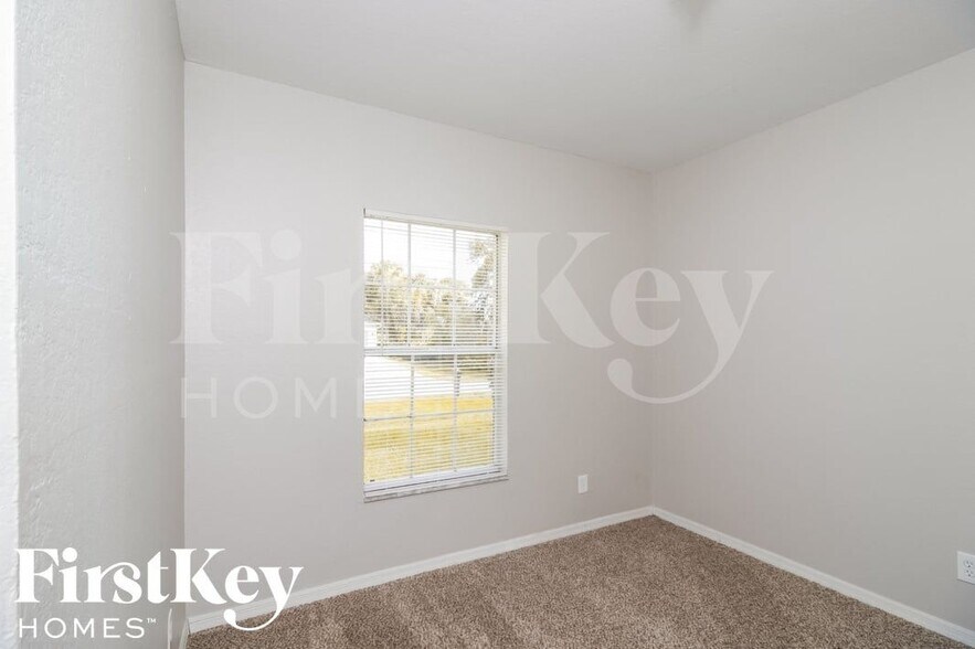 Building Photo - 2641 Yamada Ln