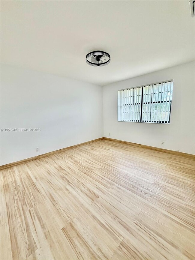 Building Photo - 2846 Coral Springs Dr