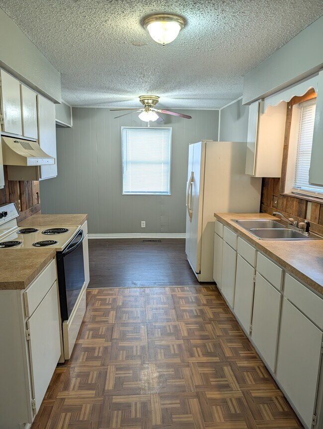 Building Photo - 340 NC - JK RE NC LLC