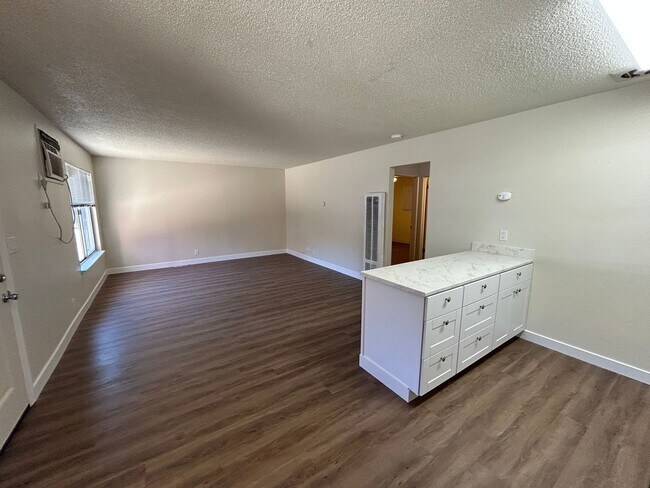 Building Photo - 618 Rancheria Dr