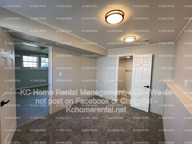 Building Photo - 12196 S Blackfoot Dr