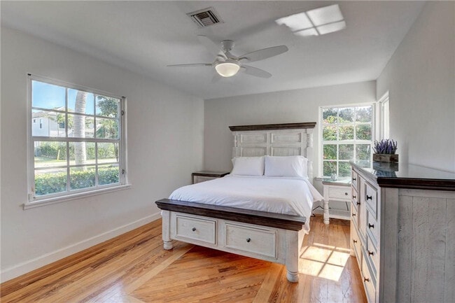 Building Photo - 302 NW 11th St