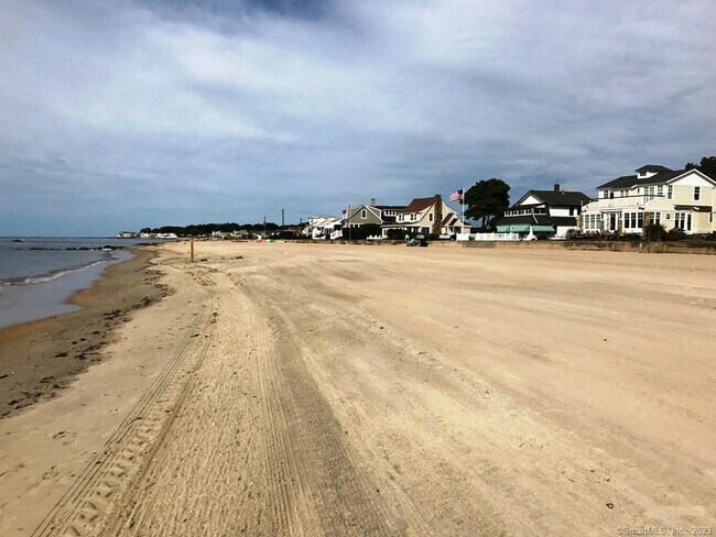 Building Photo - 27 Brightwater Rd